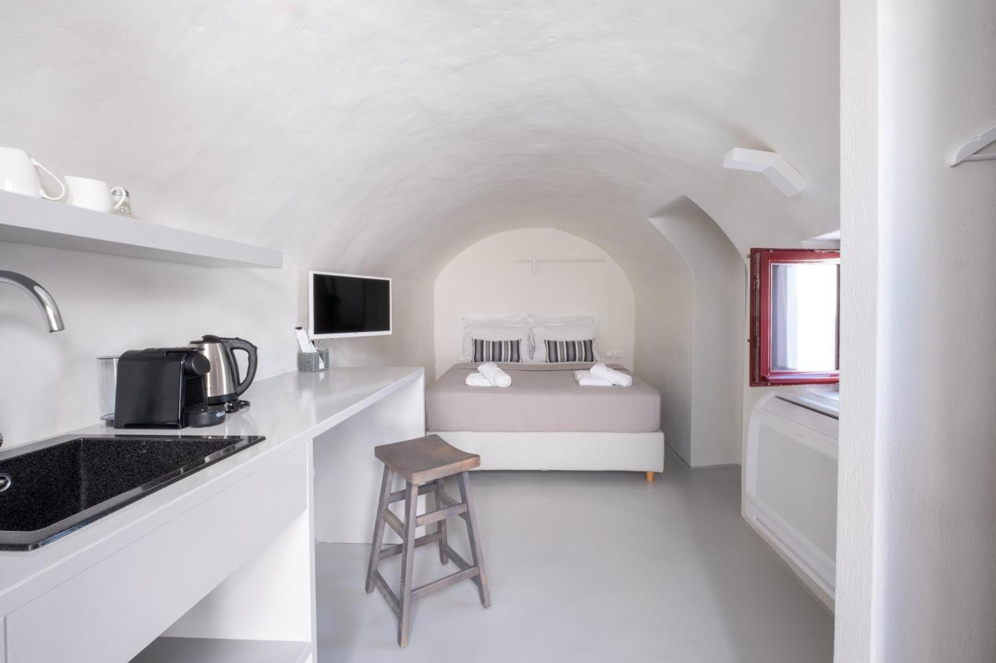 Outopoia Cave Studios Экстерьер фото